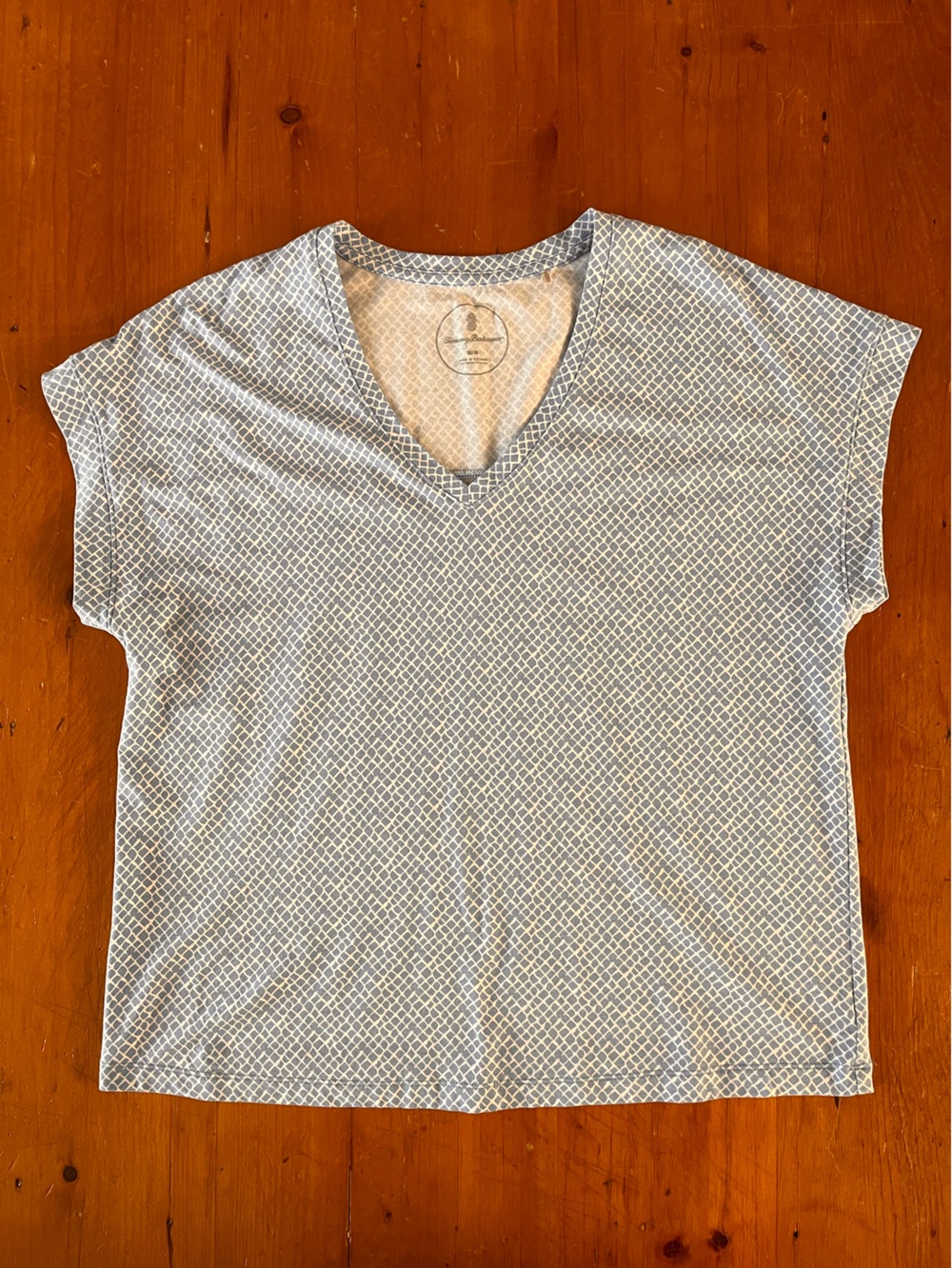 Tommy Bahama V Neck Dolmen Sleeve Blue and White T Shirt